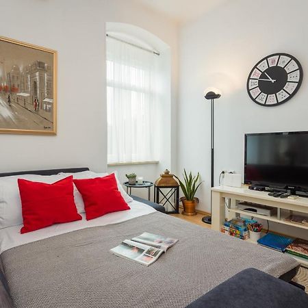 Apartman Lussi PUY Exterior foto