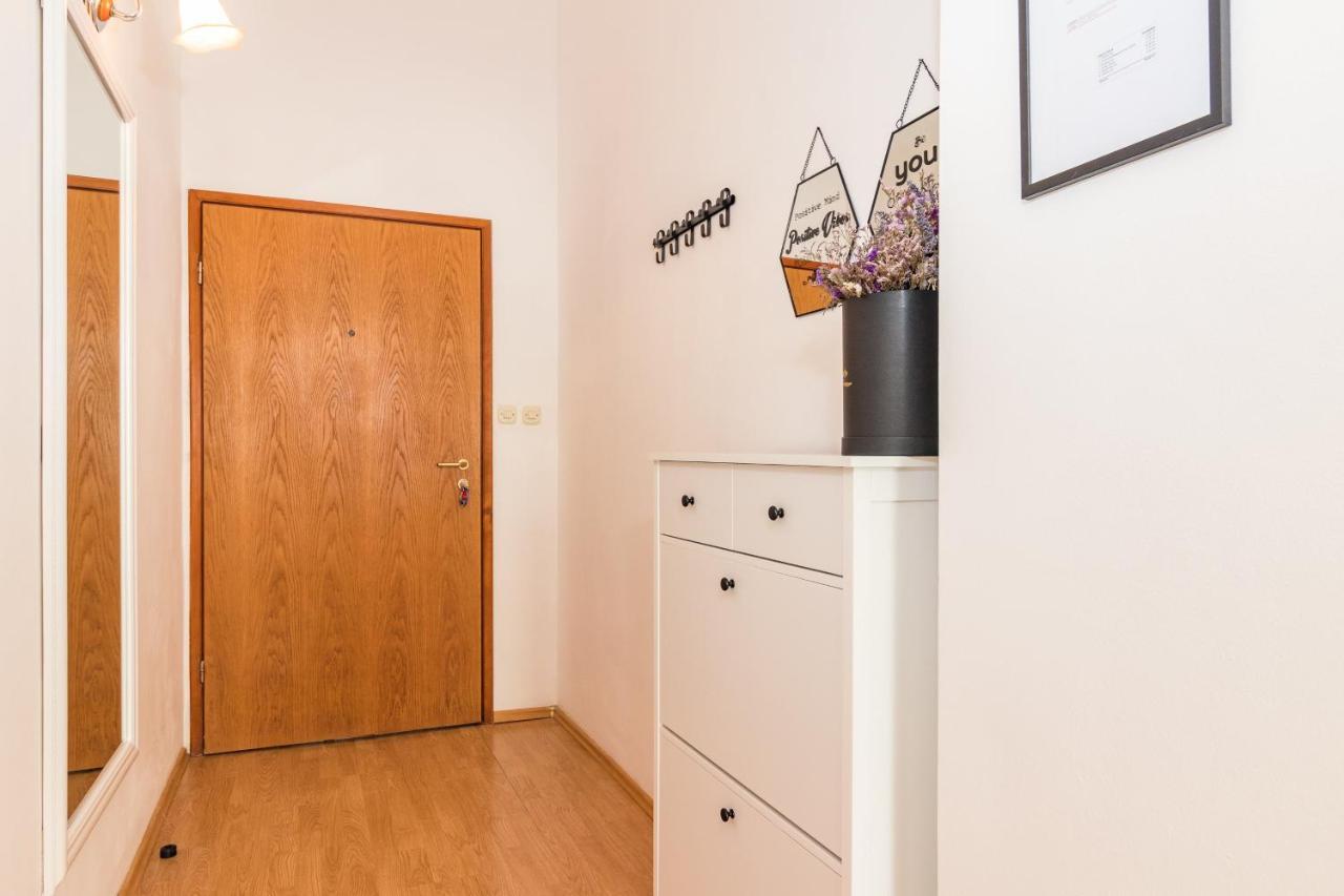 Apartman Lussi PUY Exterior foto