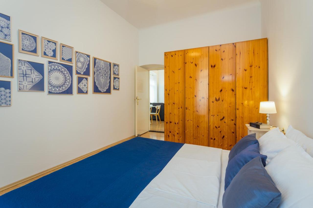 Apartman Lussi PUY Exterior foto
