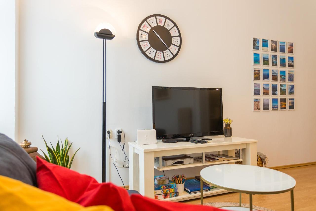 Apartman Lussi PUY Exterior foto